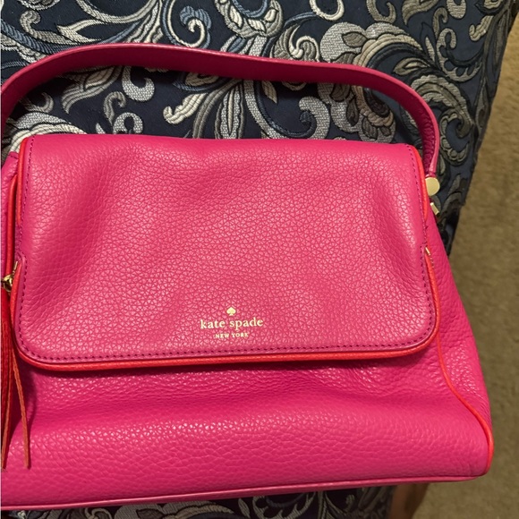 Bag and wallet together very clean no stains rips or tears
